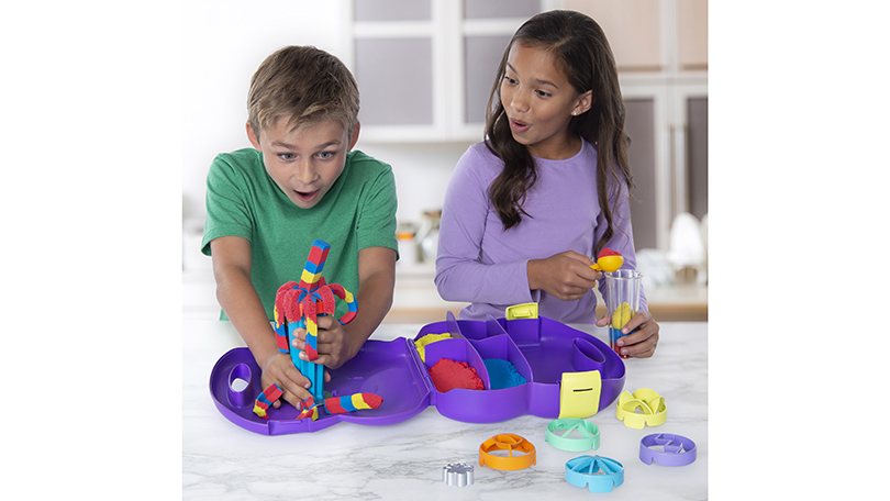 Kinetic Sand Sandwhirlz Set by Spin Master